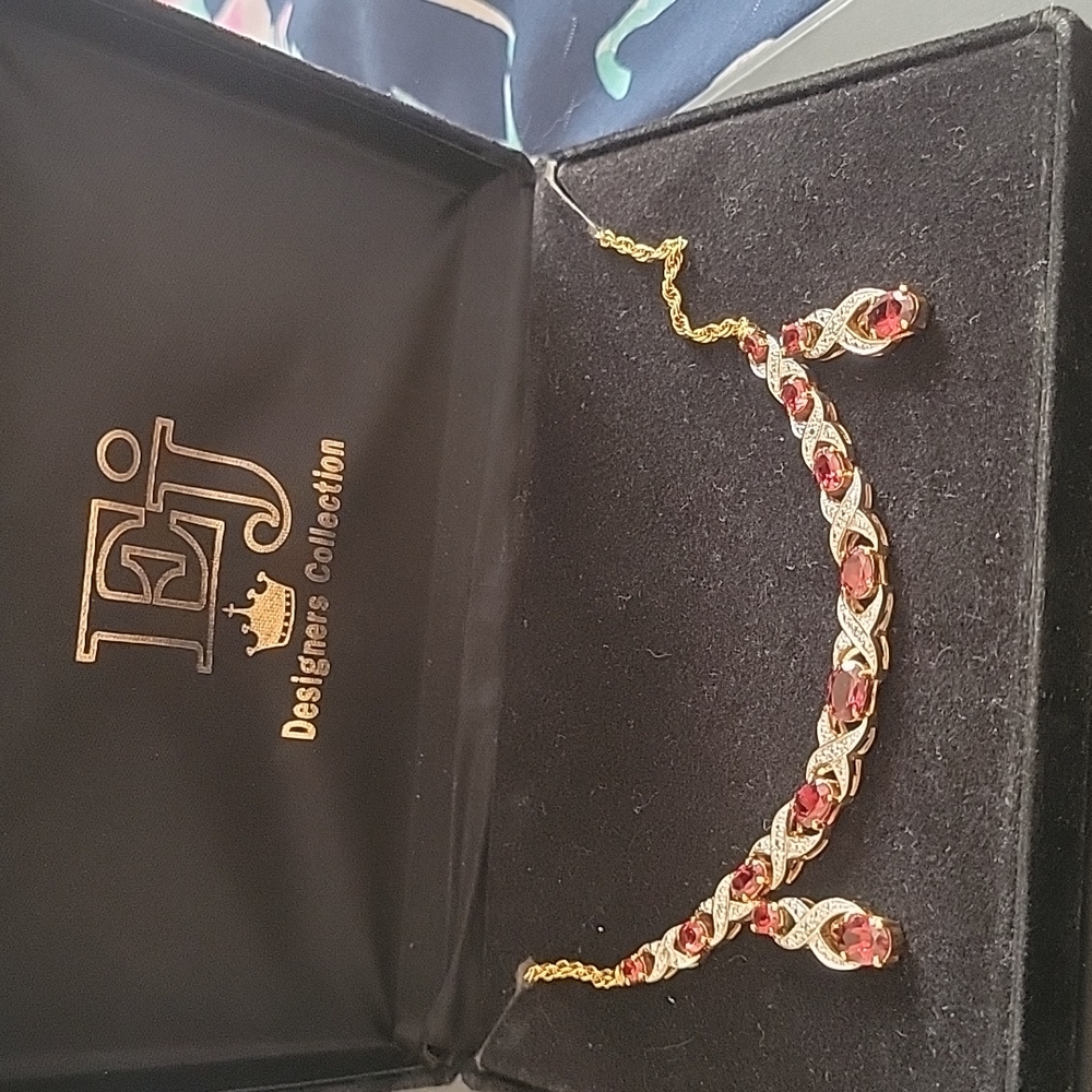 Women jewelry